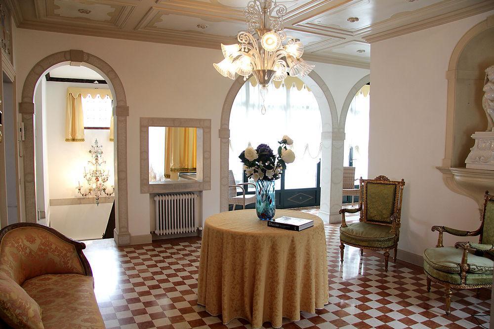 Domus Dotti V Guest House Treviso Luaran gambar