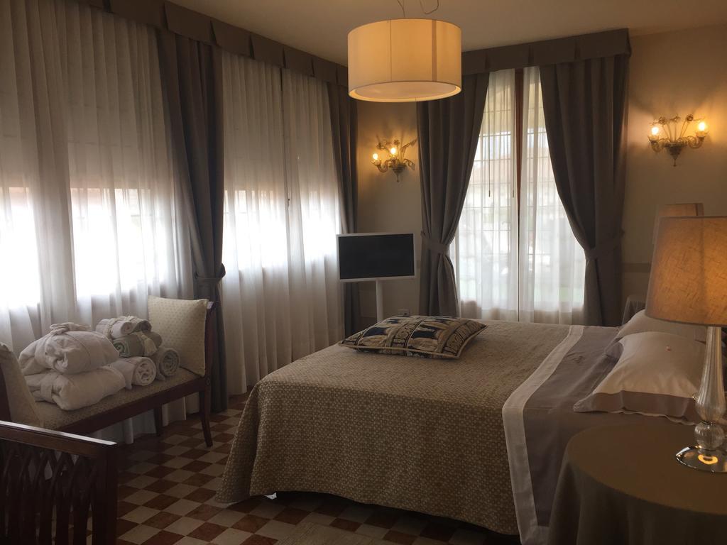 Domus Dotti V Guest House Treviso Luaran gambar