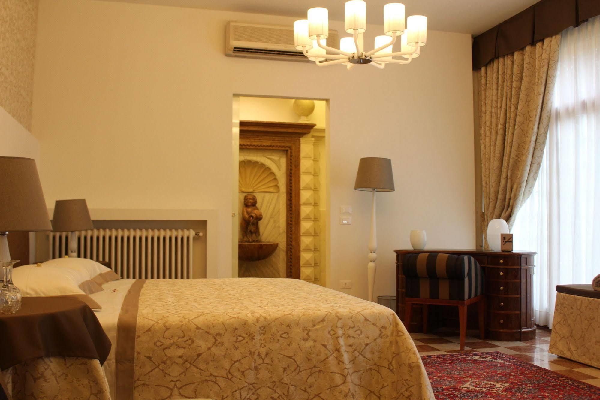 Domus Dotti V Guest House Treviso Luaran gambar