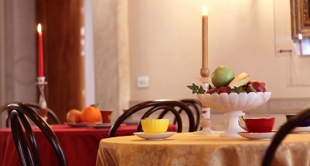Domus Dotti V Guest House Treviso Luaran gambar